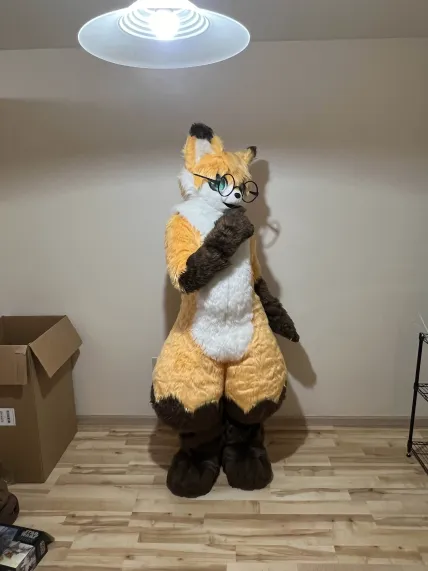 seats|full fursuit|Custom Commission Showcase|aurorafur